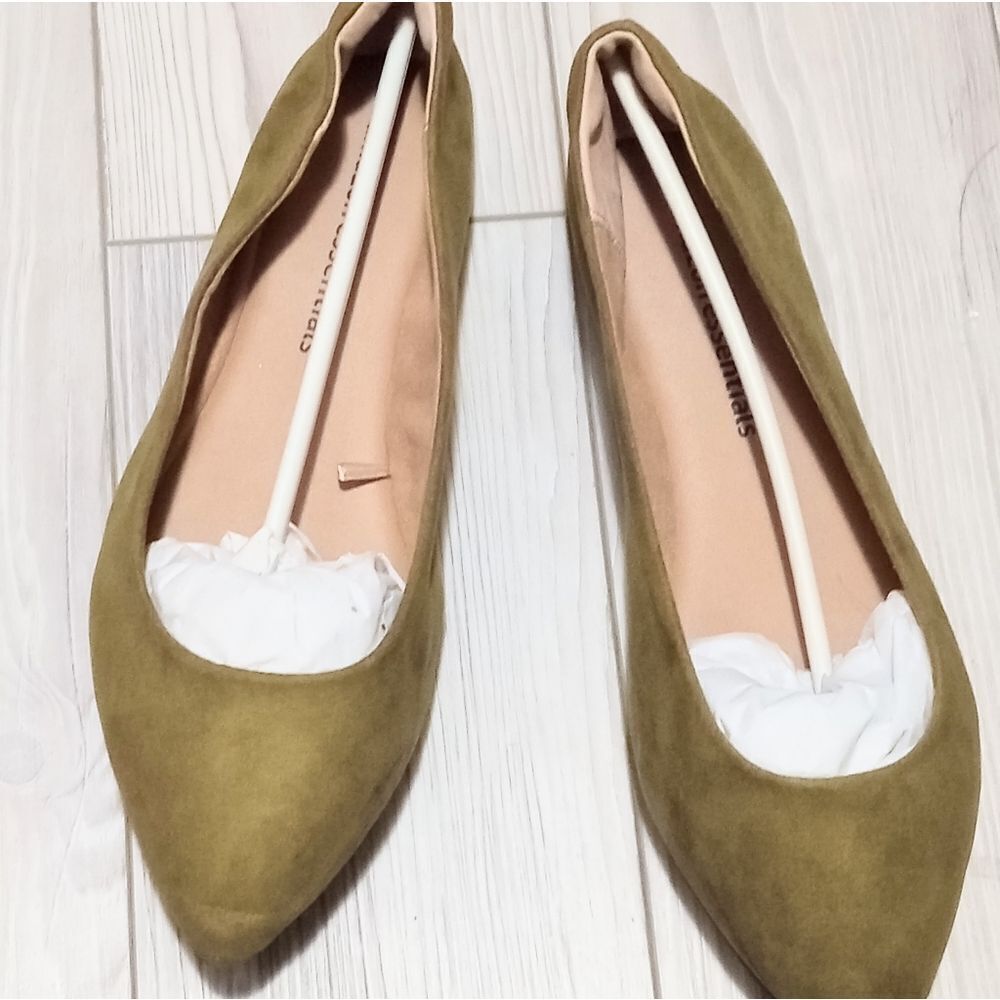 (58-4341) Amazon Essentials Flats Sz 7W